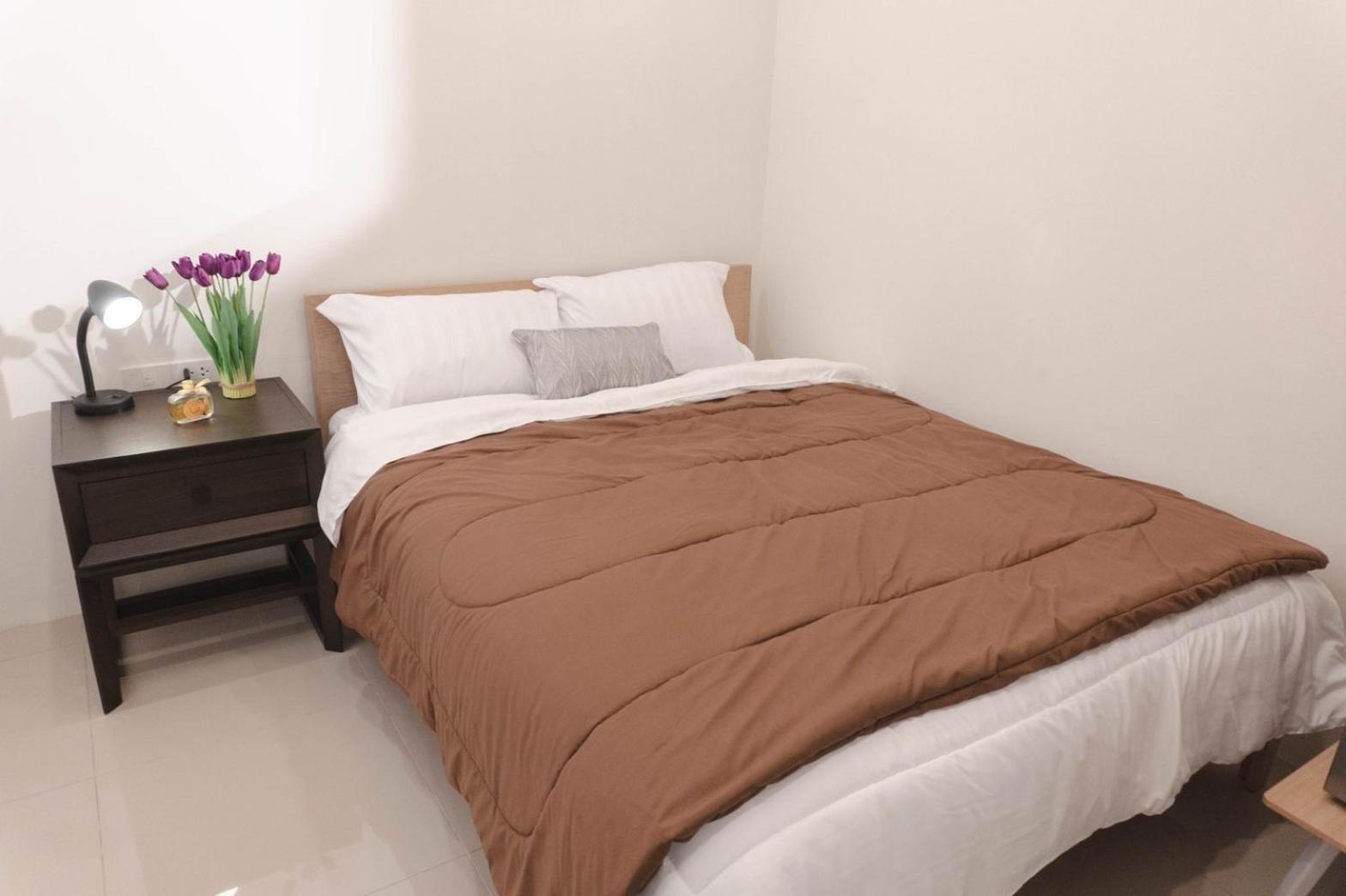 Bnb98 Silom Hotel Bangkok Phòng bức ảnh